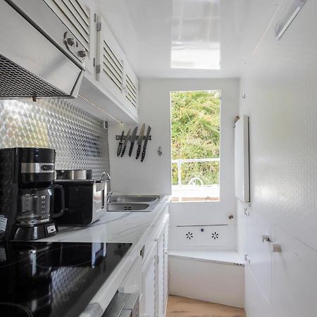 Eucala Motor Yacht Hotel East Molesey Luaran gambar