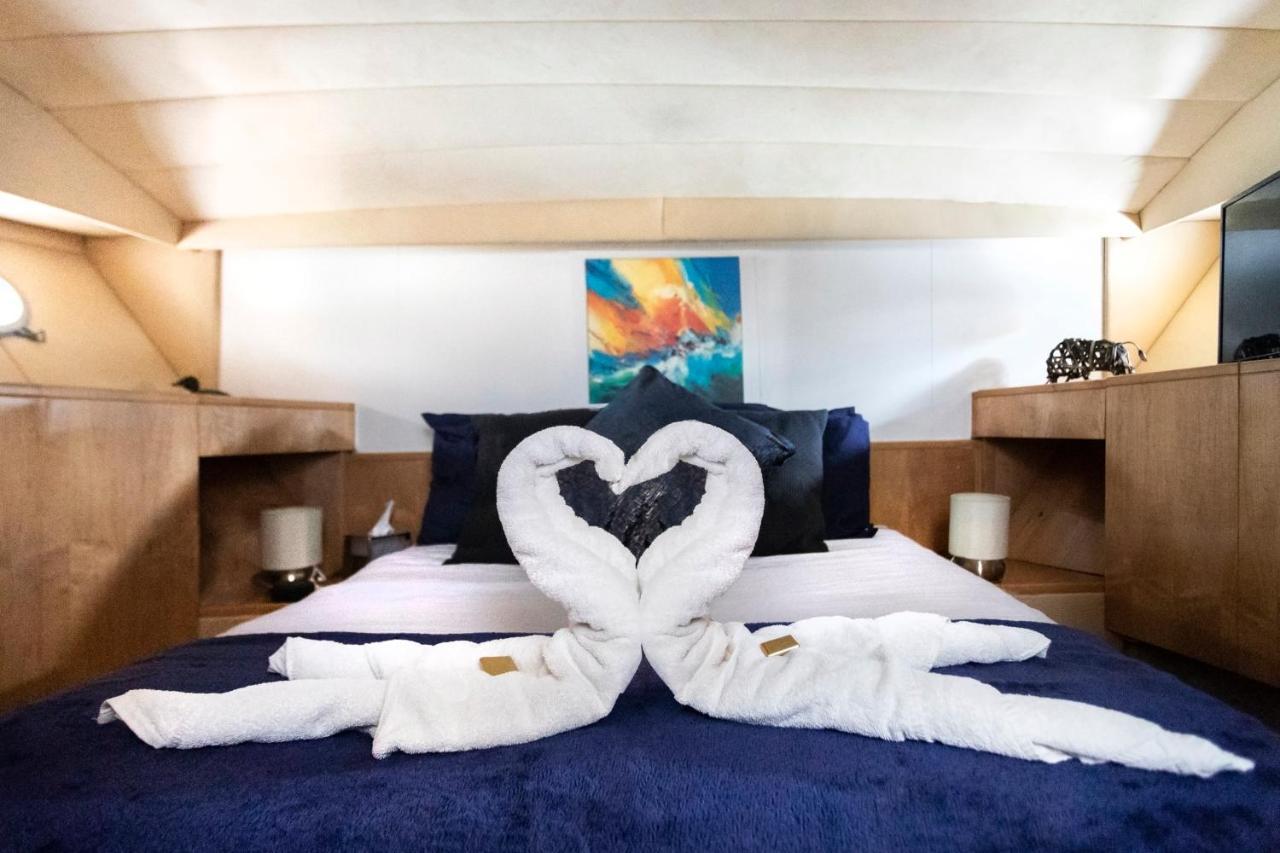 Eucala Motor Yacht Hotel East Molesey Luaran gambar