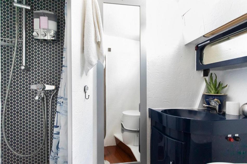 Eucala Motor Yacht Hotel East Molesey Luaran gambar