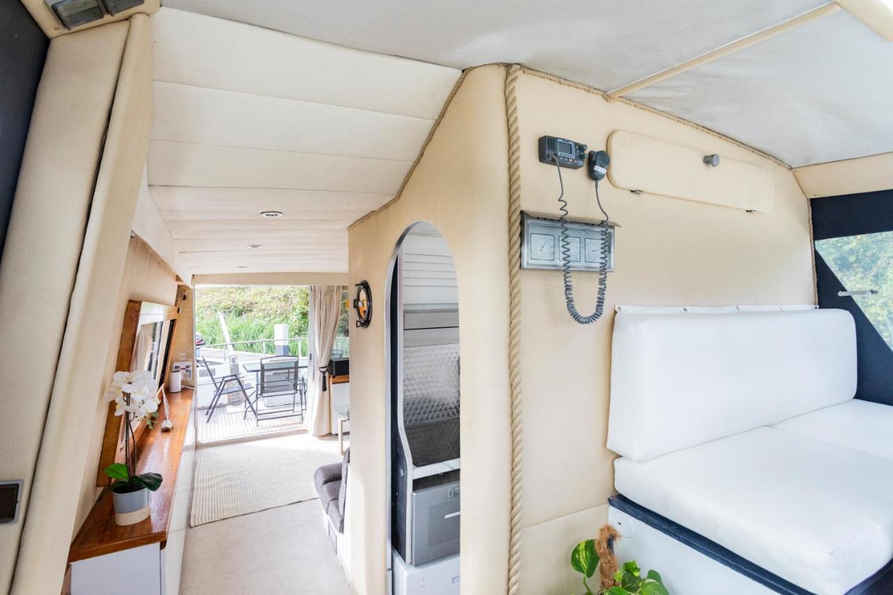 Eucala Motor Yacht Hotel East Molesey Luaran gambar